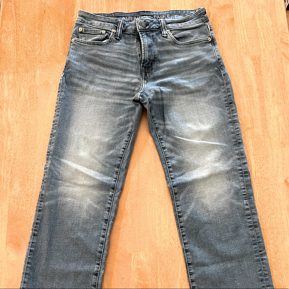 American Eagle Air Flex Jeans • Size 30x32
